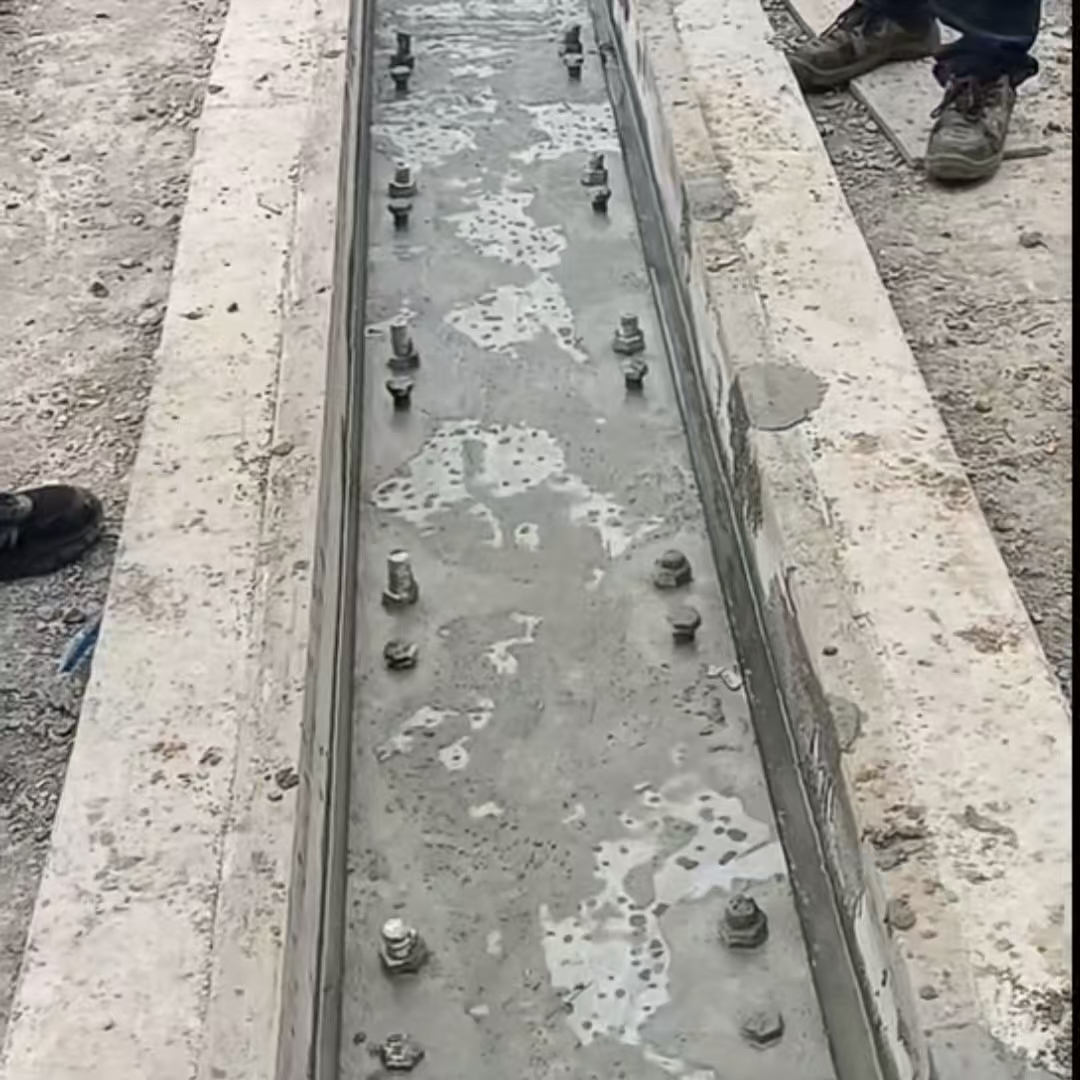 肇州港口码头起重机龙门吊重型机械设备稳固用早强快凝轨道胶泥